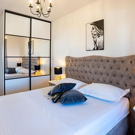 Morska Vila 6 Luxury Apartment Znjan سبليت المظهر الخارجي الصورة