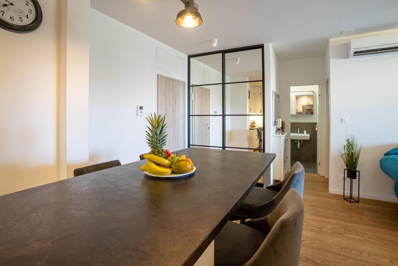 Morska Vila 6 Luxury Apartment Znjan سبليت المظهر الخارجي الصورة